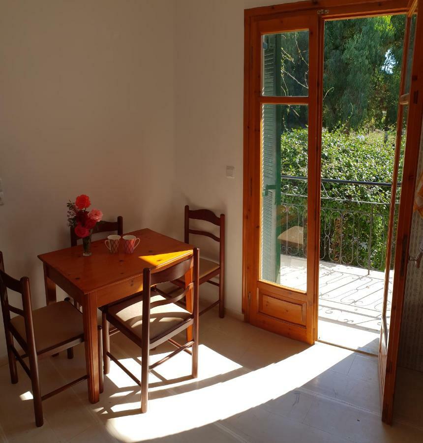 Kostas' Garden Apartment Roda  Exterior foto