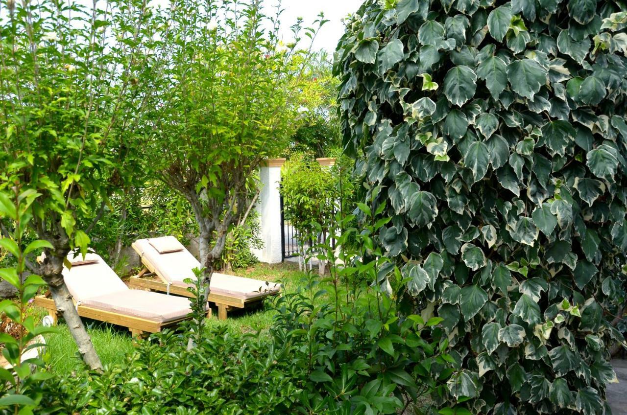 Kostas' Garden Apartment Roda  Exterior foto