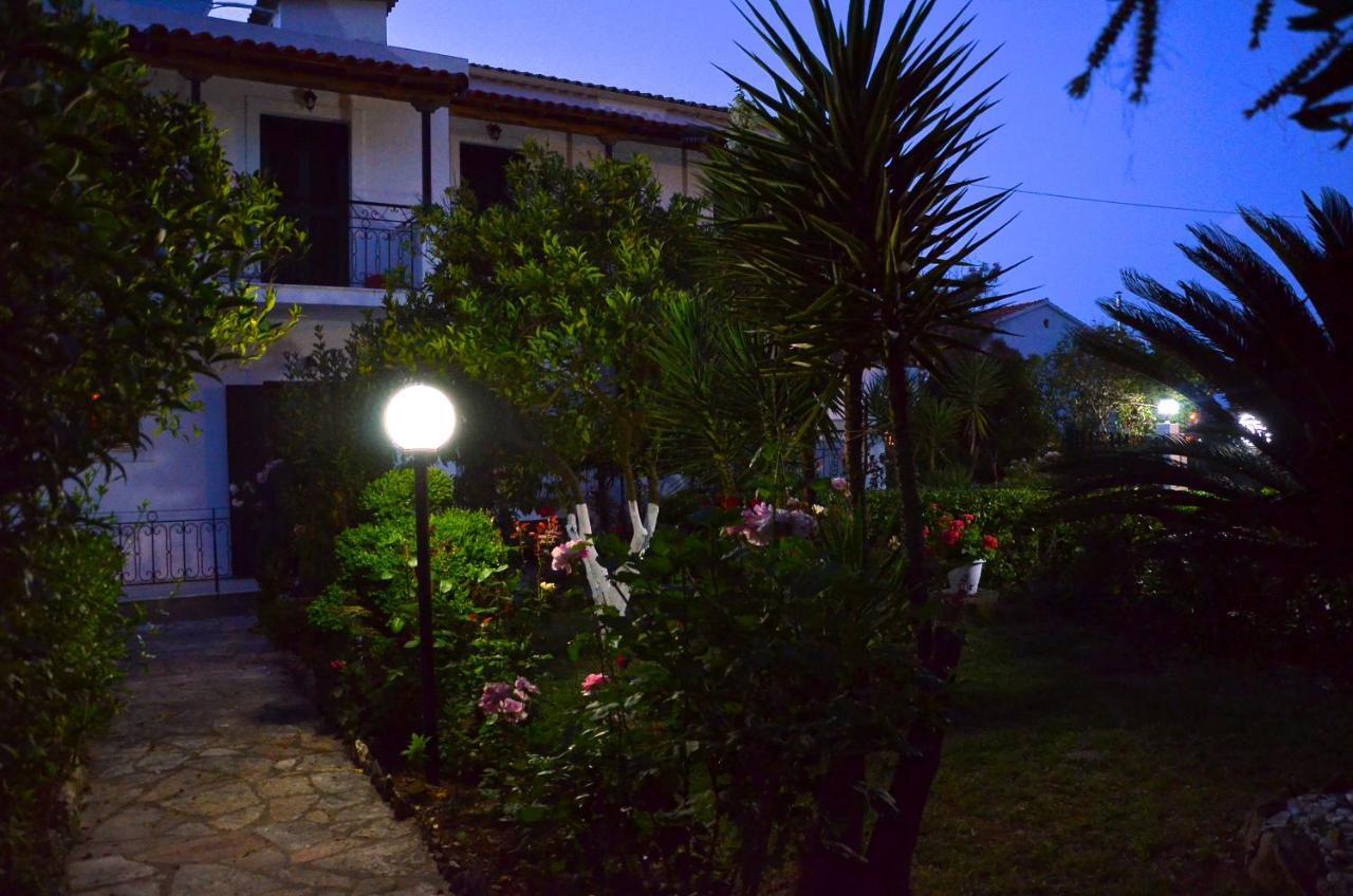 Kostas' Garden Apartment Roda  Exterior foto