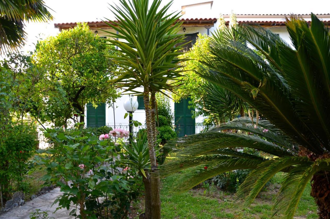 Kostas' Garden Apartment Roda  Exterior foto