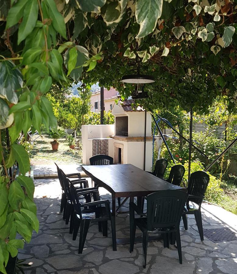 Kostas' Garden Apartment Roda  Exterior foto